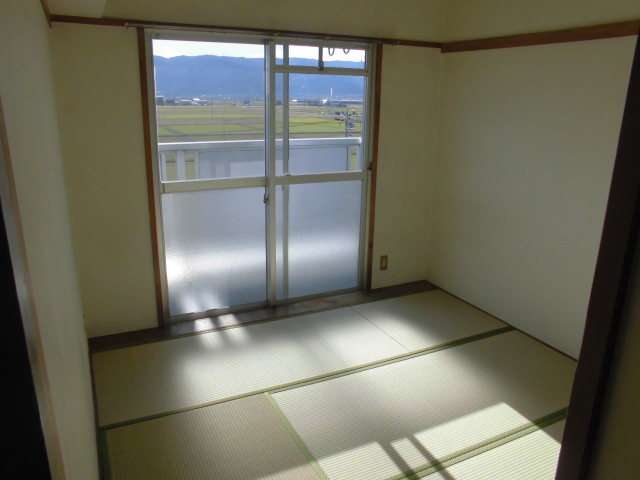 サンコーポラス美濃平田の和室の写真（間取図8）