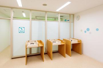 おむつ替え室写真