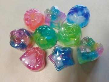 宝石石鹸