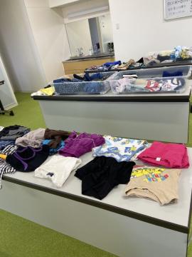 こども服譲渡会つなぐっと様子