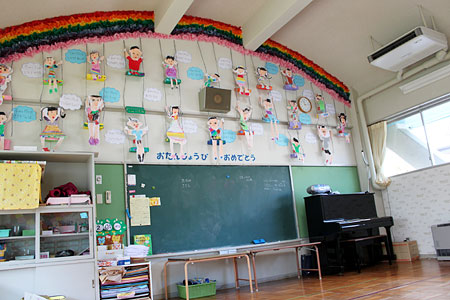 なかよし園舎：教室の写真1