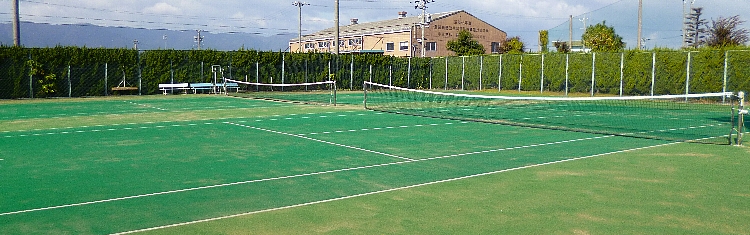 平田テニスコートの写真