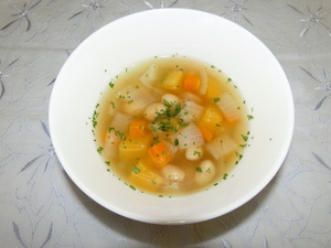 大豆と野菜のスープの画像
