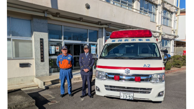寄贈した救急海津2号車