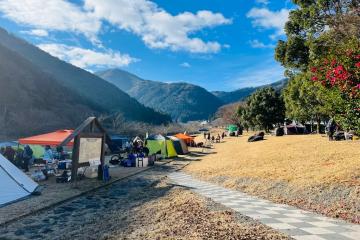 羽根谷だんだん公園キャンプ場写真2